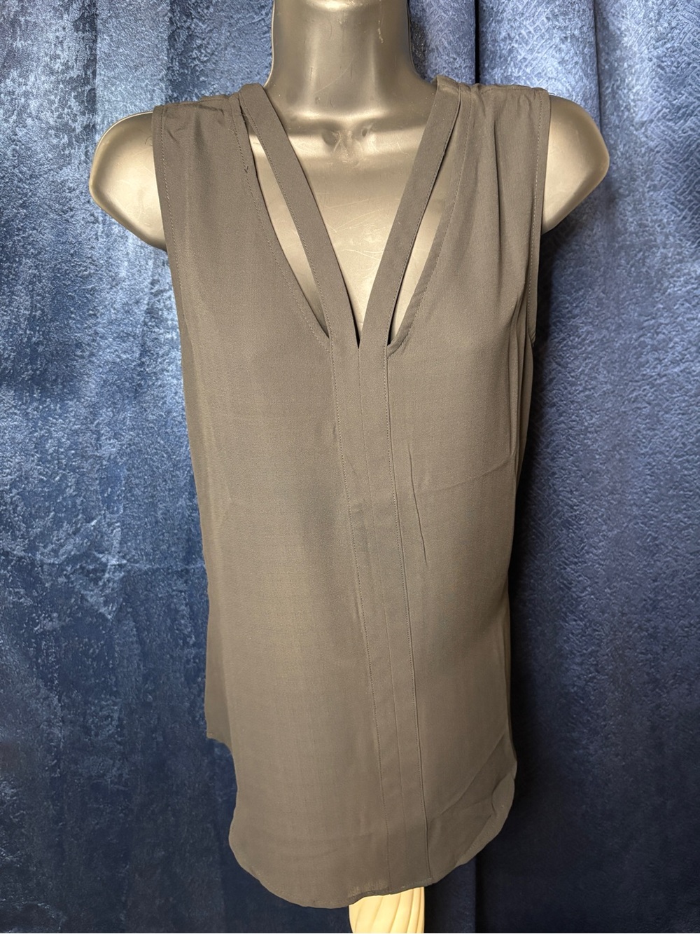 Simply Noelle Taupe Double-Notch V-Neck Sleeveless Top